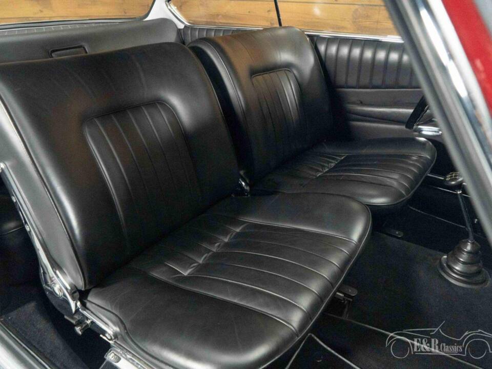 Image 6/19 of BMW 3200 CS (1965)