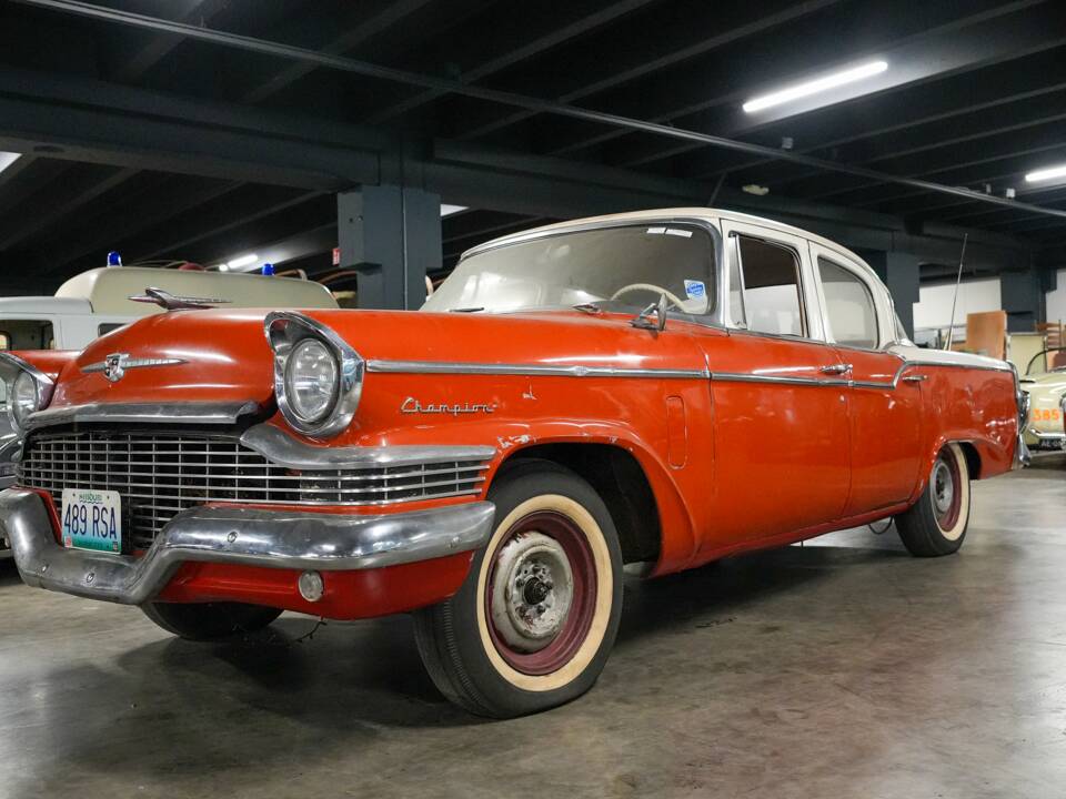 Image 1/15 of Studebaker Champion (1957)