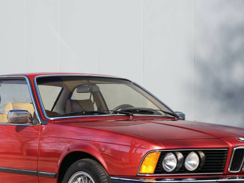 Immagine 11/50 di BMW 633 CSi A (1977)