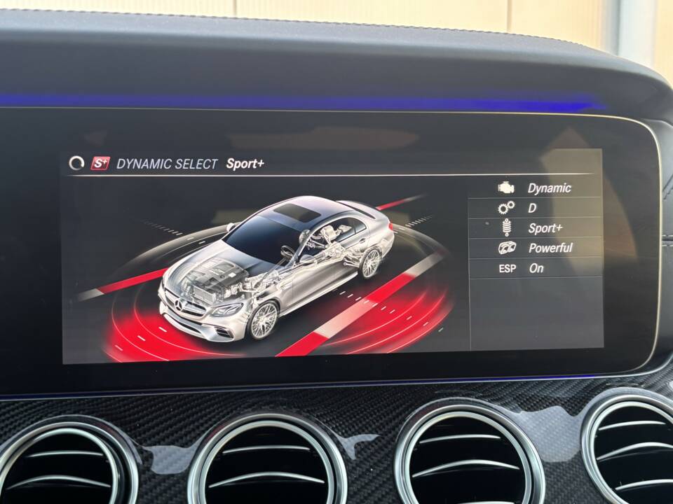 Bild 28/47 von Mercedes-Benz AMG E 63 S 4MATIC+ (2018)