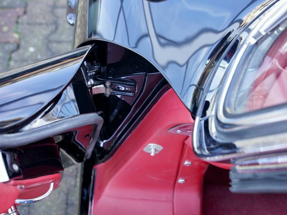 Obraz 37/50 pojazdu Mercedes-Benz 300 SL Roadster (1959)