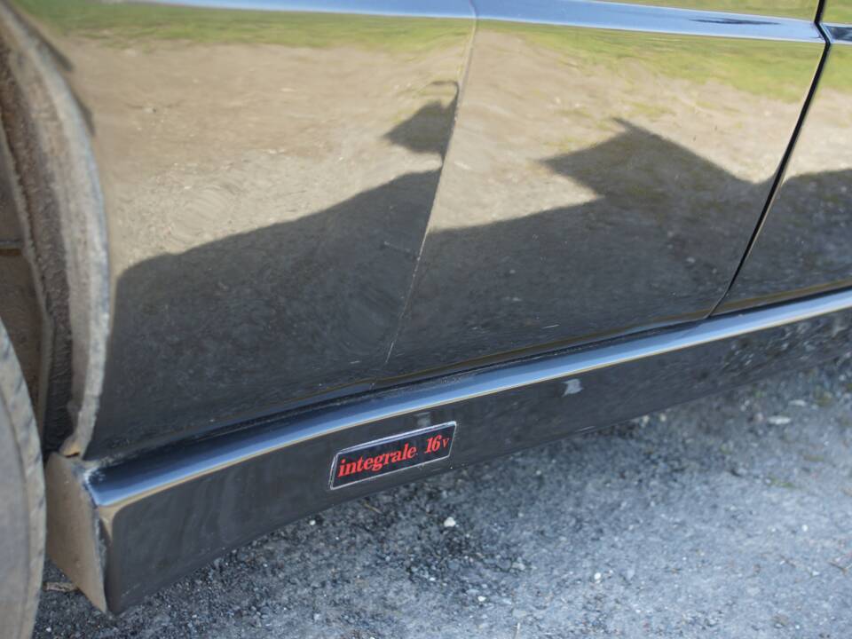 Bild 37/105 von Lancia Delta HF Integrale 16V (1990)