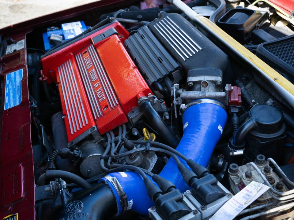Image 6/63 of Lancia Delta HF Integrale Evoluzione II (1994)