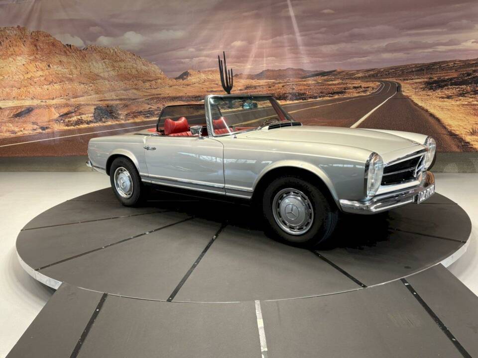 Bild 9/36 von Mercedes-Benz 280 SL (1970)