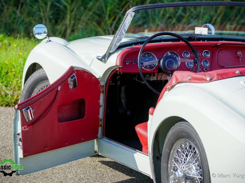 Image 4/45 of Triumph TR 2 (1954)