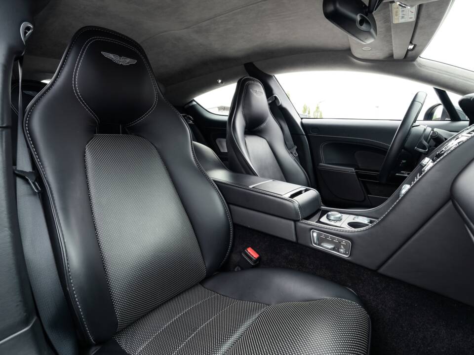Immagine 29/31 di Aston Martin Rapide S (2014)