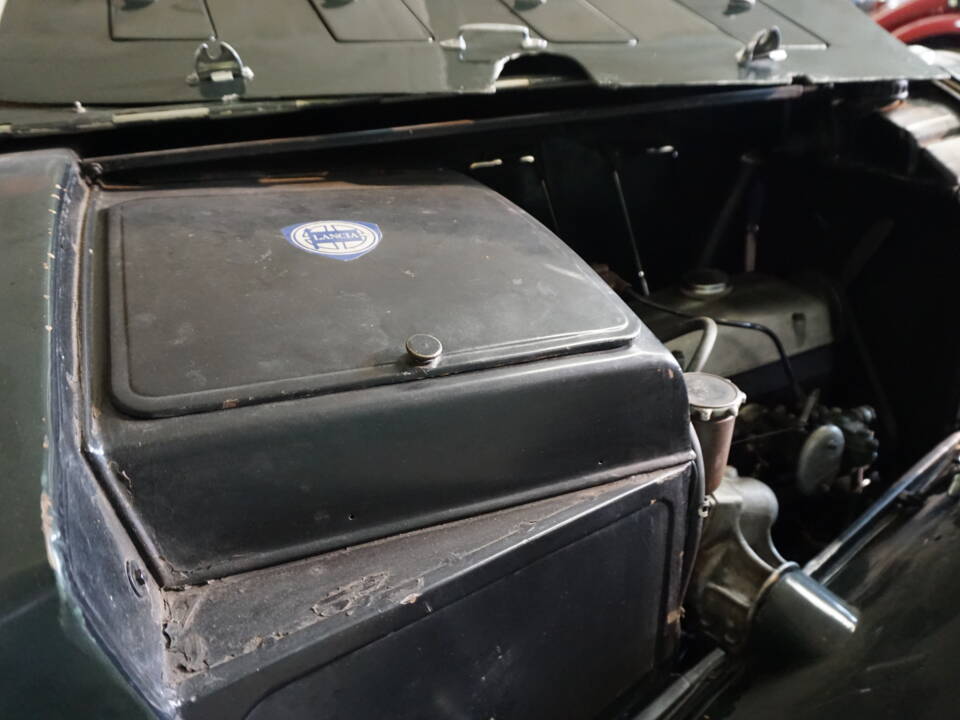 Image 43/49 of Lancia Augusta (1934)