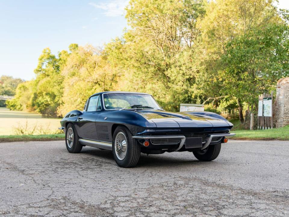 Image 1/18 of Chevrolet Corvette Sting Ray (1964)