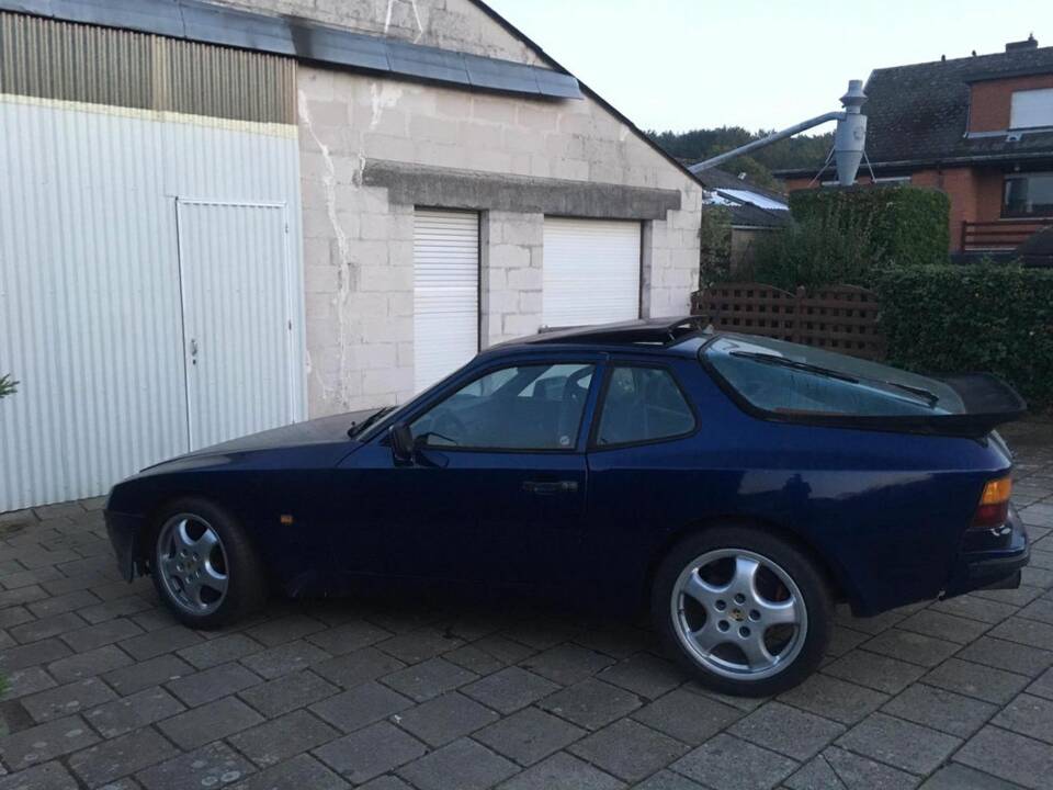 Image 7/8 de Porsche 944 (1987)