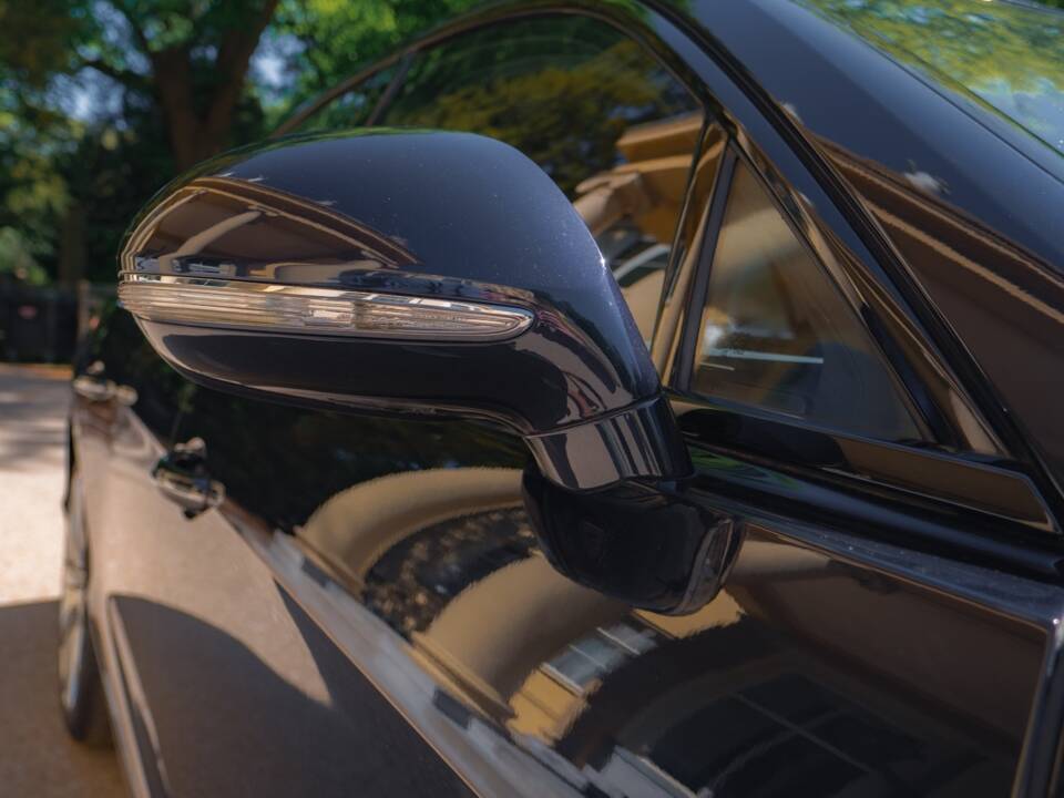 Imagen 65/68 de Bentley Flying Spur V8 S (2017)