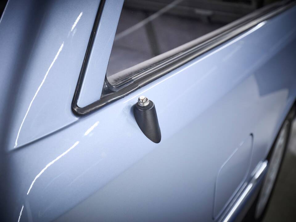 Image 50/100 of Mercedes-Benz 230 TE (1990)