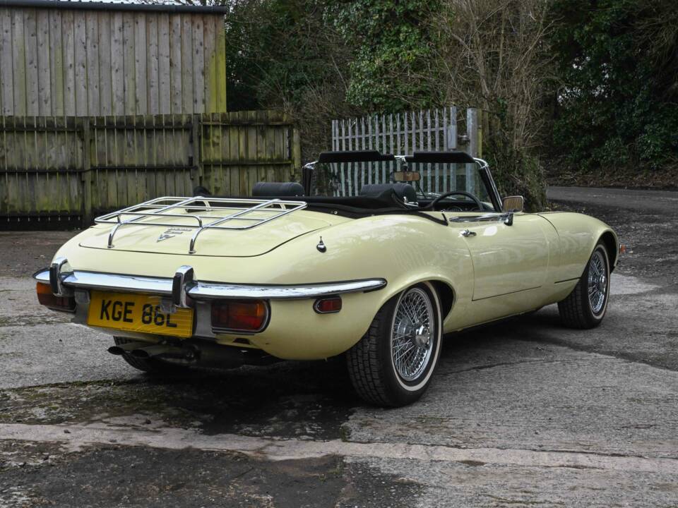 Bild 25/50 von Jaguar E-Type V12 (1973)