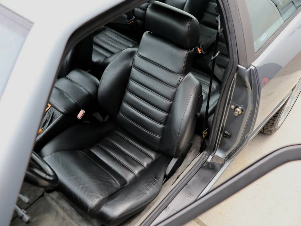 Bild 19/50 von Maserati Ghibli 2.0 (1995)