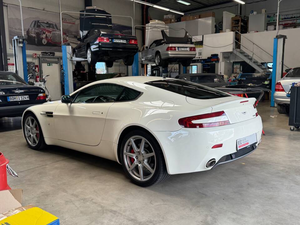 Image 9/25 of Aston Martin V8 Vantage (2007)