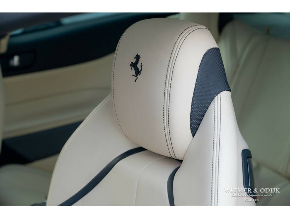 Bild 32/47 von Ferrari GTC4Lusso (2017)