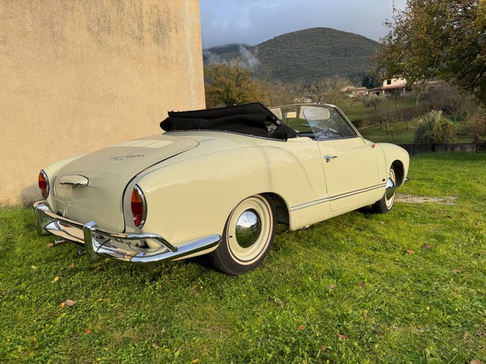 Image 7/27 of Volkswagen Karmann Ghia 1200 (1962)