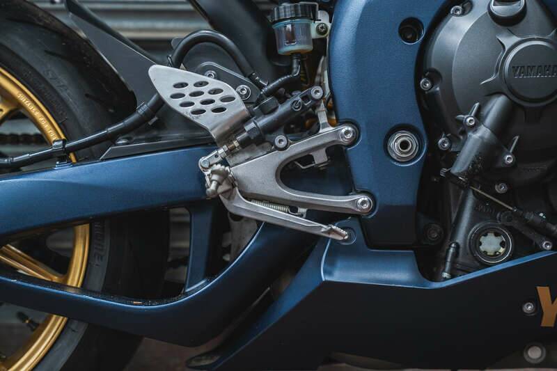 Image 23/46 de Yamaha YZF-R1 (2006)