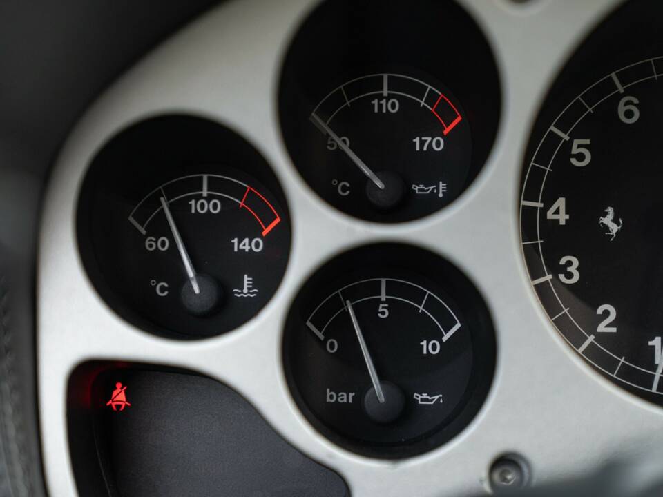 Image 44/50 of Ferrari 360 Modena (1999)