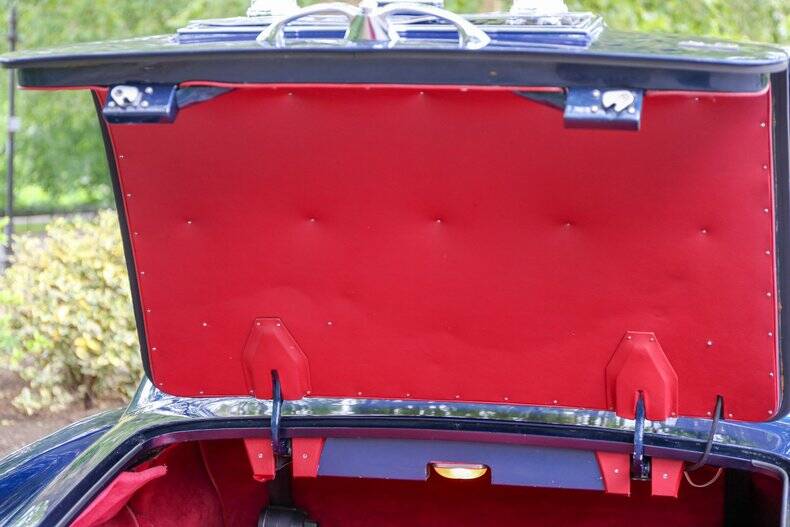 Image 47/49 de Bentley S 3 Continental Flying Spur (1964)