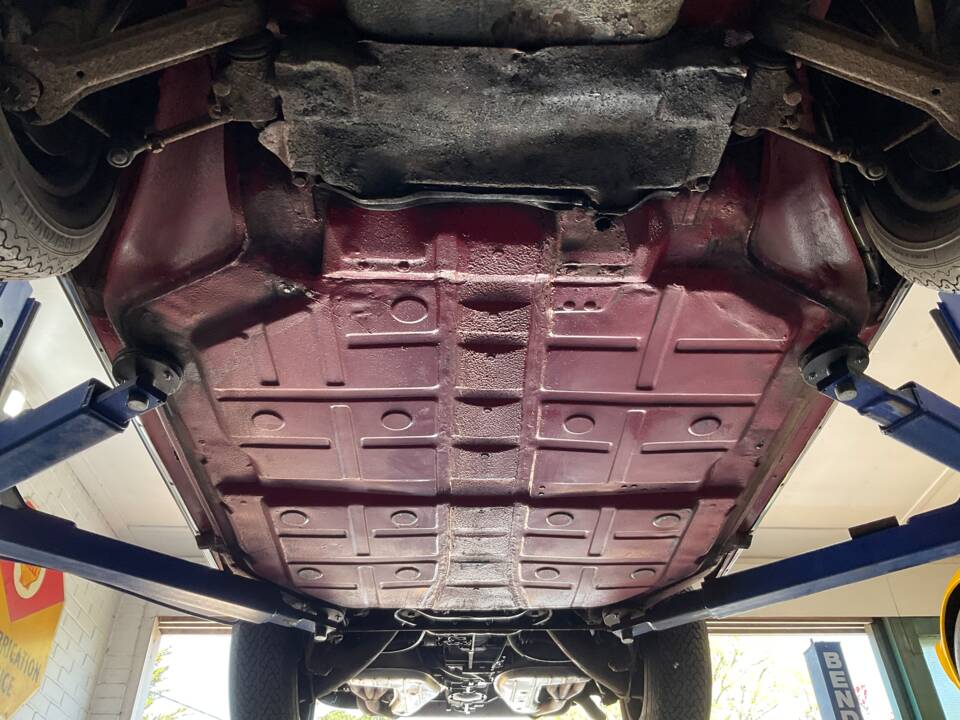 Bild 33/42 von Porsche 911 2.4 E (1973)