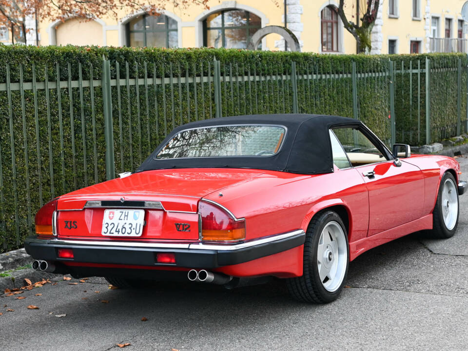 Image 30/45 of Jaguar XJ-S Convertible (1990)