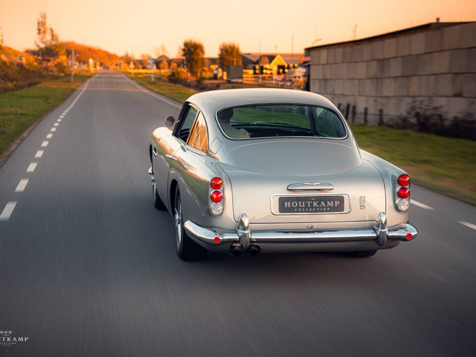Imagen 8/26 de Aston Martin DB 5 (1964)