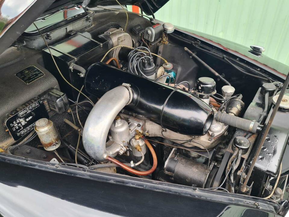Image 11/17 of Rover 90 (1954)