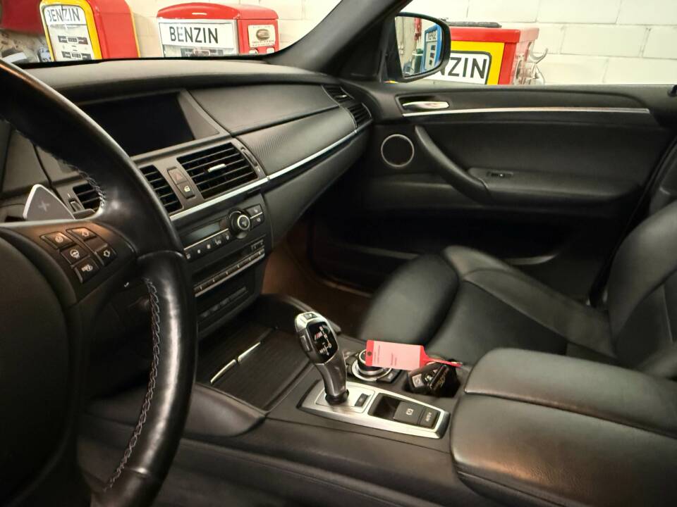 Image 9/20 of BMW X6 M (2010)