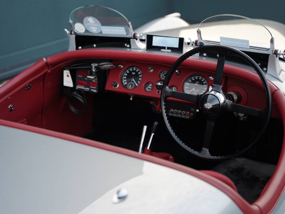 Image 12/50 de Jaguar XK 120 C (C-Type) (1951)