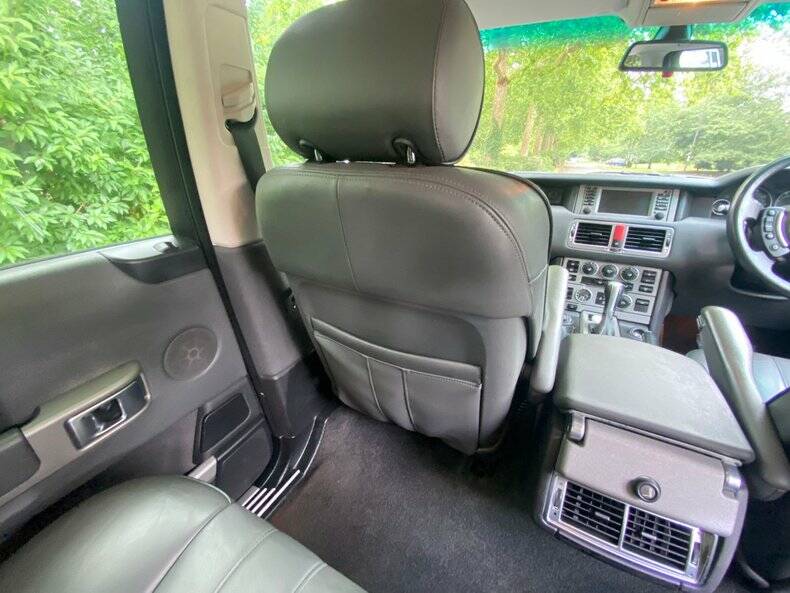 Bild 39/50 von Land Rover Range Rover Vogue V8 (2002)