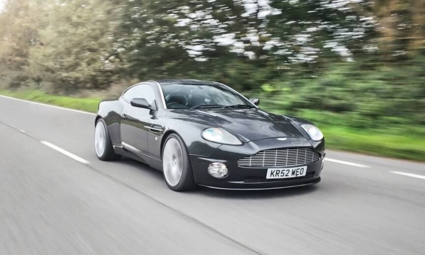 Image 1/19 of Aston Martin V12 Vanquish (2002)