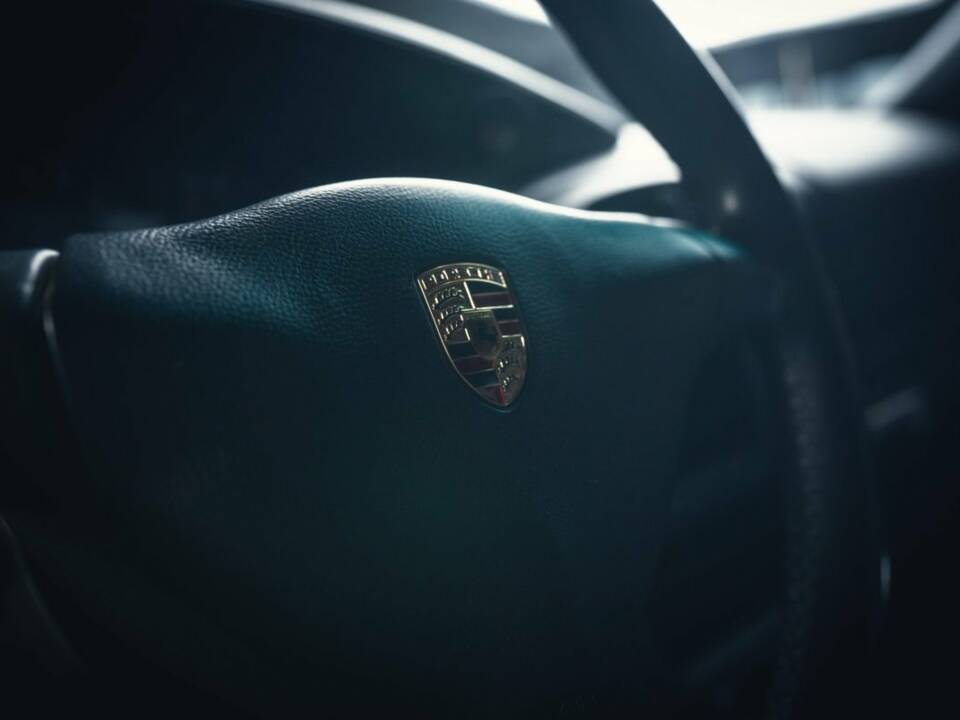 Bild 7/15 von Porsche 911 Carrera 4S (2003)