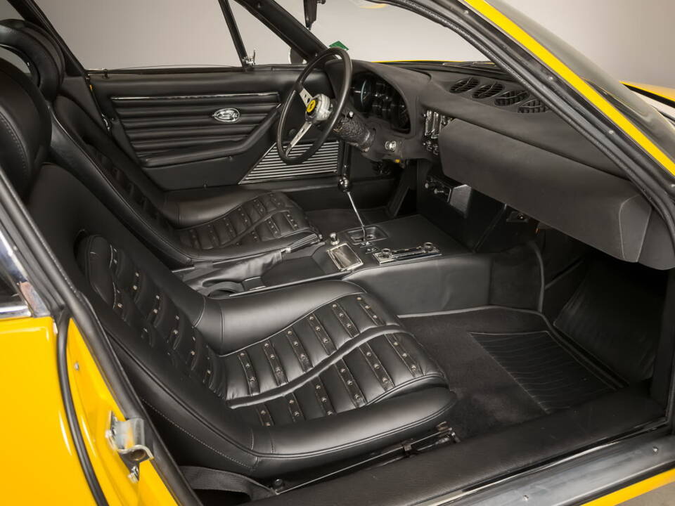 Bild 29/33 von Ferrari 365 GTB&#x2F;4 Daytona (1972)