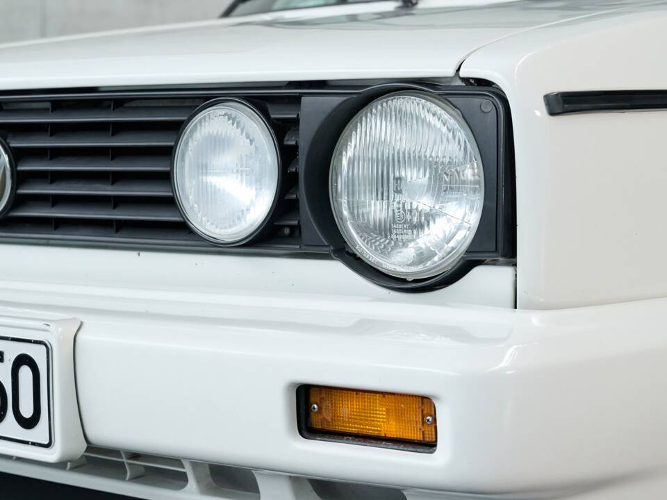 Image 9/50 of Volkswagen Golf Mk I Convertible 1.8 (1989)