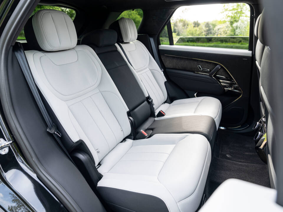 Image 26/32 of Land Rover Range Rover Sport P530 (2023)