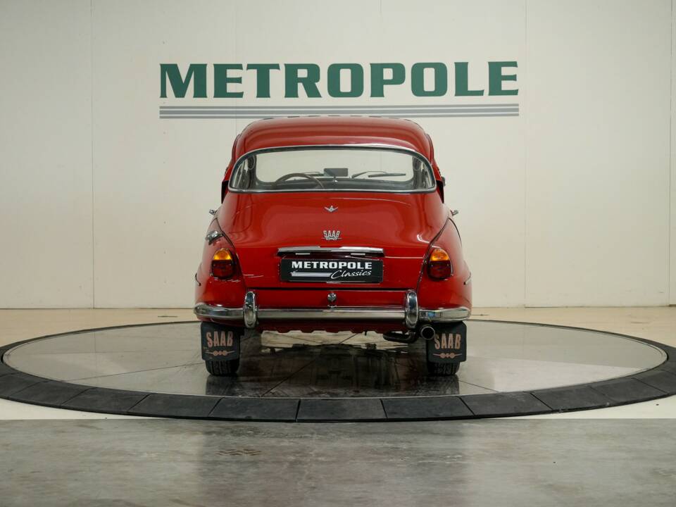 Image 13/34 of Saab 96 V4 (1967)