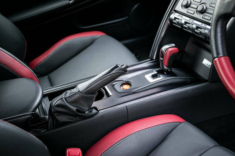 Bild 21/37 von Nissan GT-R Black Edition (2016)