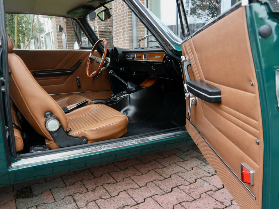 Immagine 41/50 di Alfa Romeo 2000 GTV (1973)