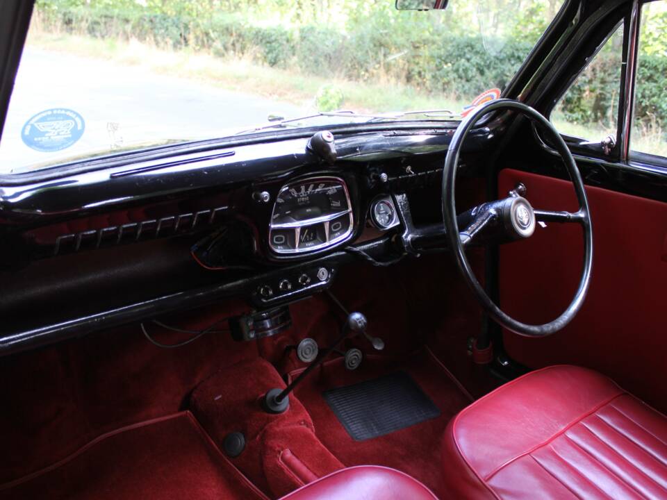 Image 11/16 of Austin A 30 Seven (1954)
