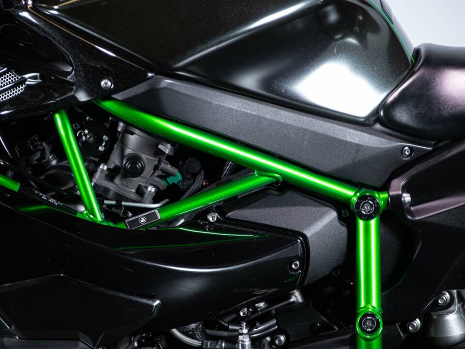 Bild 22/50 von Kawasaki DUMMY (2018)