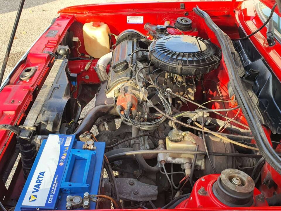 Afbeelding 36/50 van Volkswagen Golf Mk I Convertible 1.1 (1981)