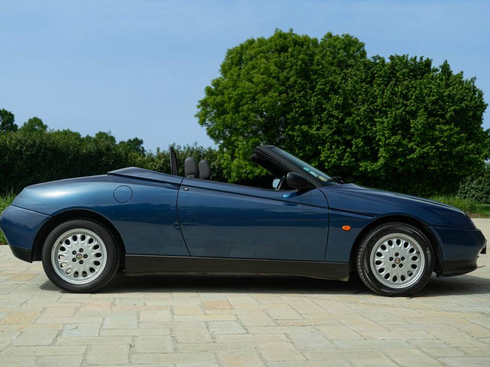 Image 8/50 of Alfa Romeo Spider 3.0 V6 (1998)