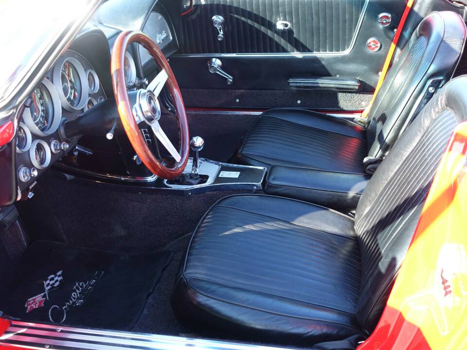 Image 18/43 of Chevrolet Corvette Sting Ray Convertible (1964)