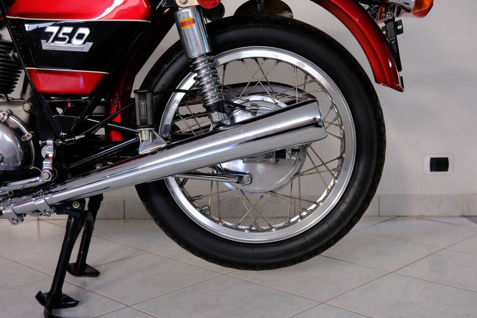Immagine 56/96 di Ducati 750 GT (1974)