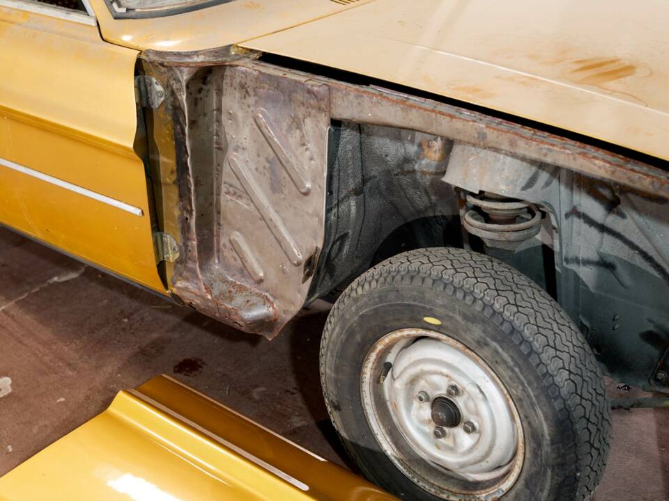 Image 27/37 of Ford Capri I  1600 (1971)