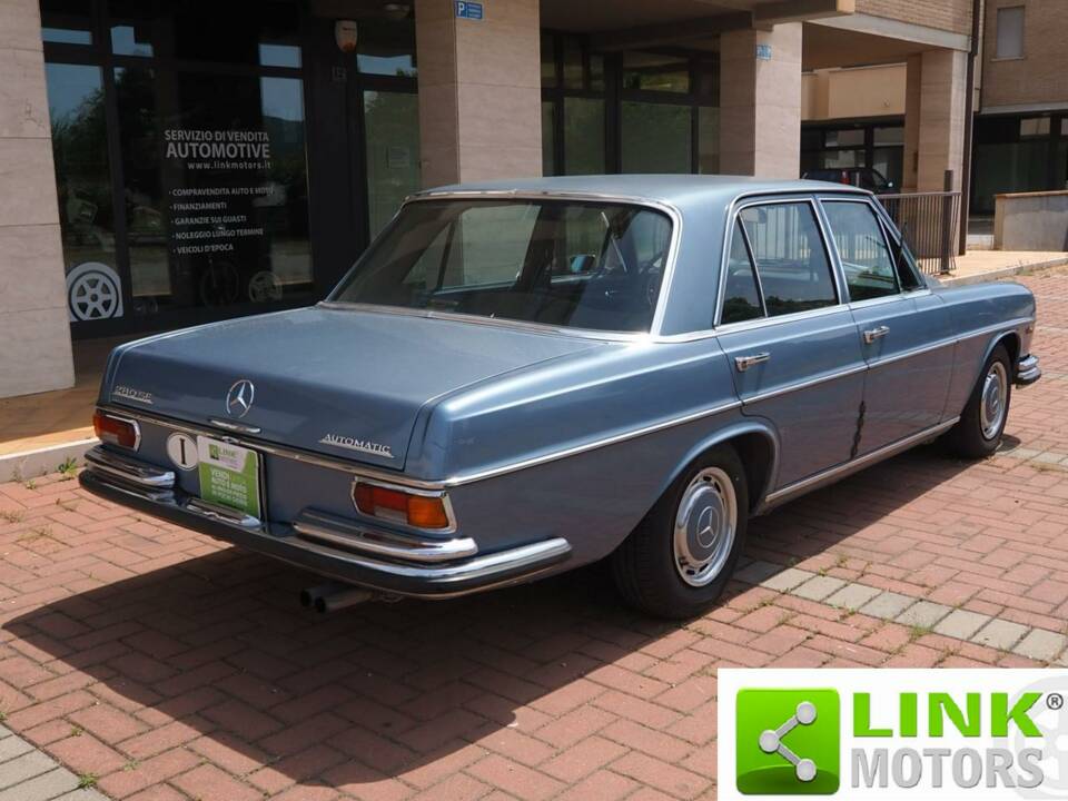 Image 5/10 de Mercedes-Benz 280 SE (1970)