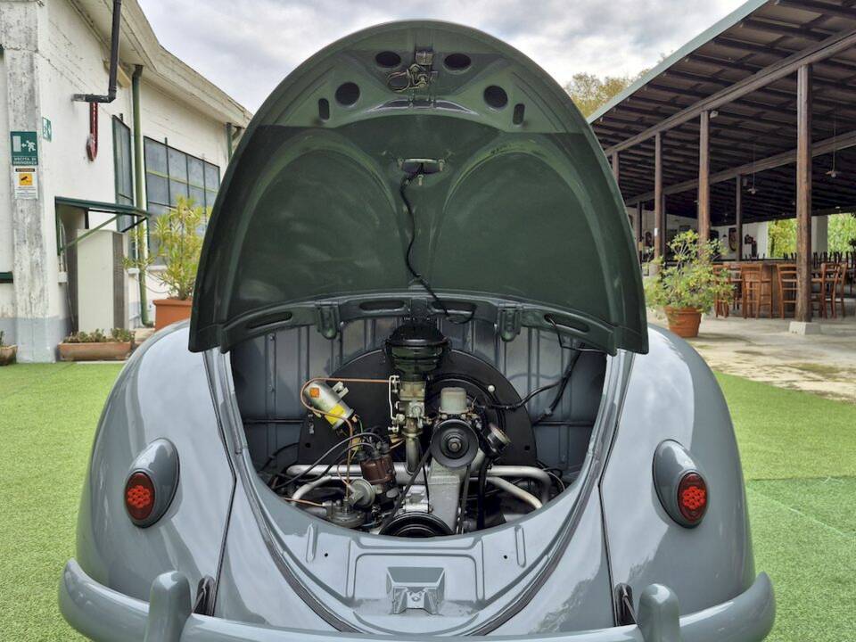 Image 46/52 of Volkswagen Beetle 1200 Standard "Oval" (1957)