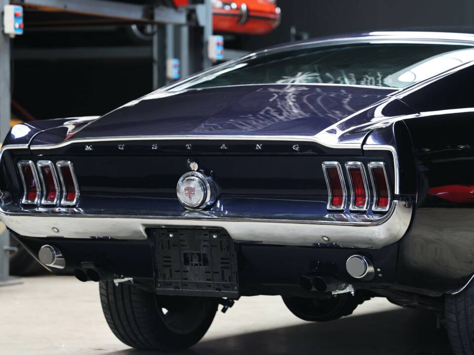 Image 33/57 of Ford Mustang 302 (1968)