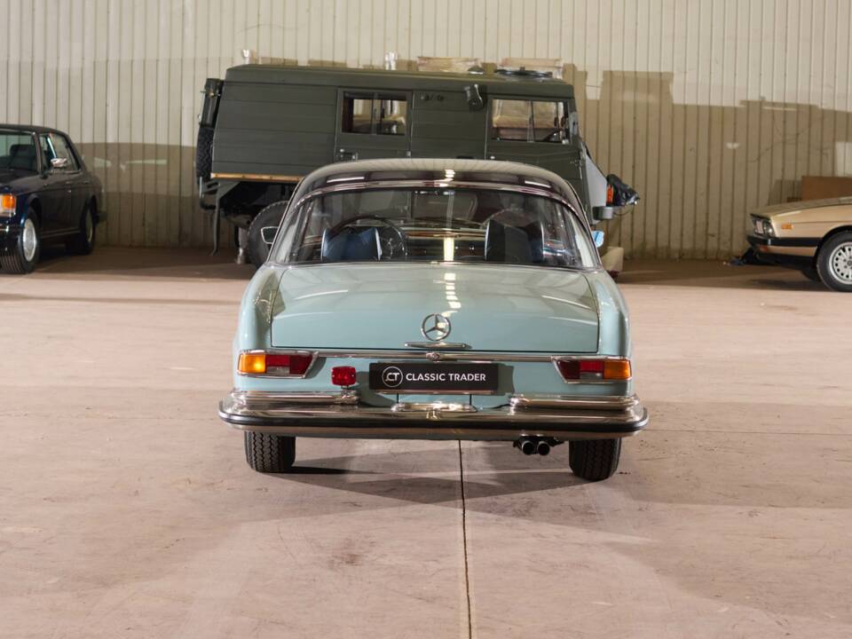 Image 4/91 of Mercedes-Benz 280 SE (1970)