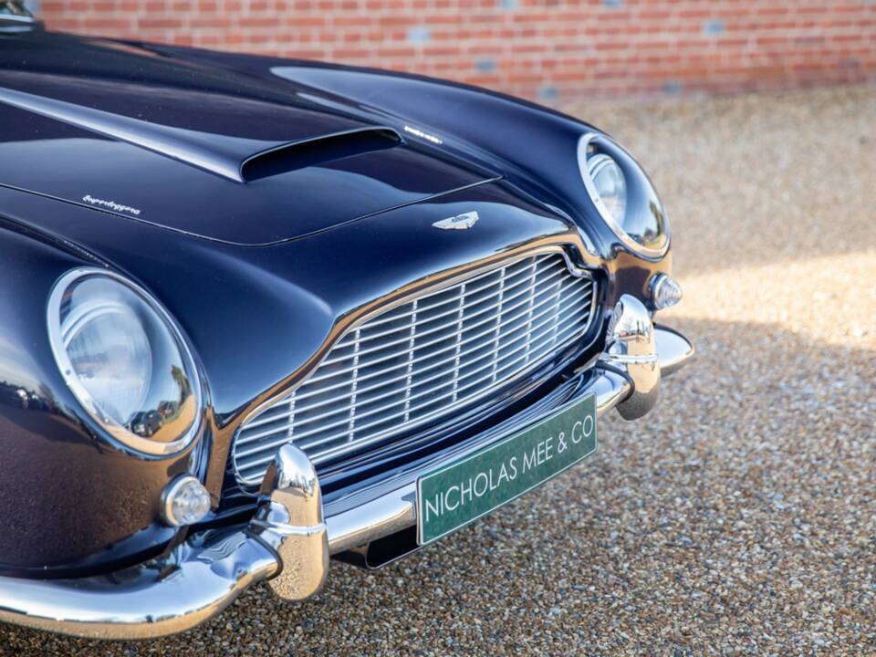 Bild 37/50 von Aston Martin DB 5 (1965)
